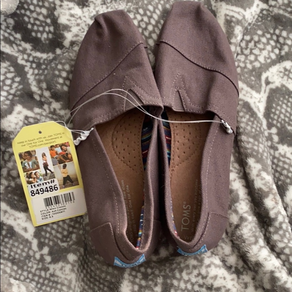 Toms